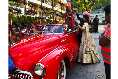 Vintage Drive In Weddings