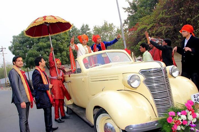 Vintage Drive In Weddings